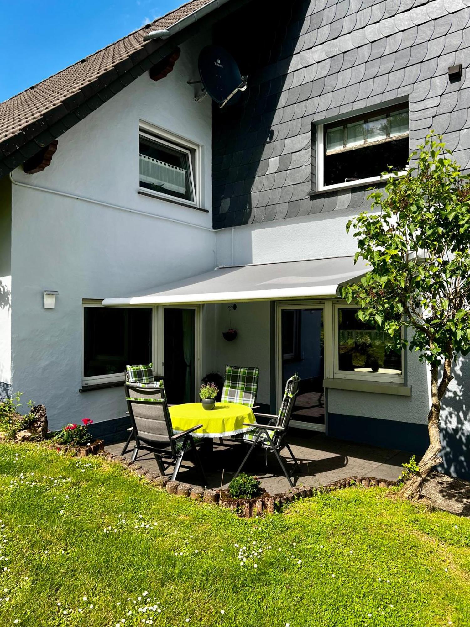 Deine-Eifel-Ferienwohnung Feusdorf Exterior photo
